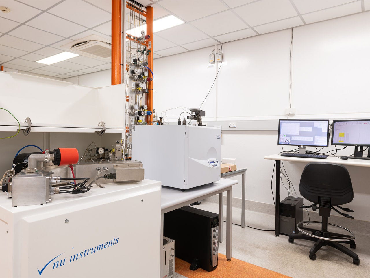 Nu Horizon IRMS with EuroVector EA3000