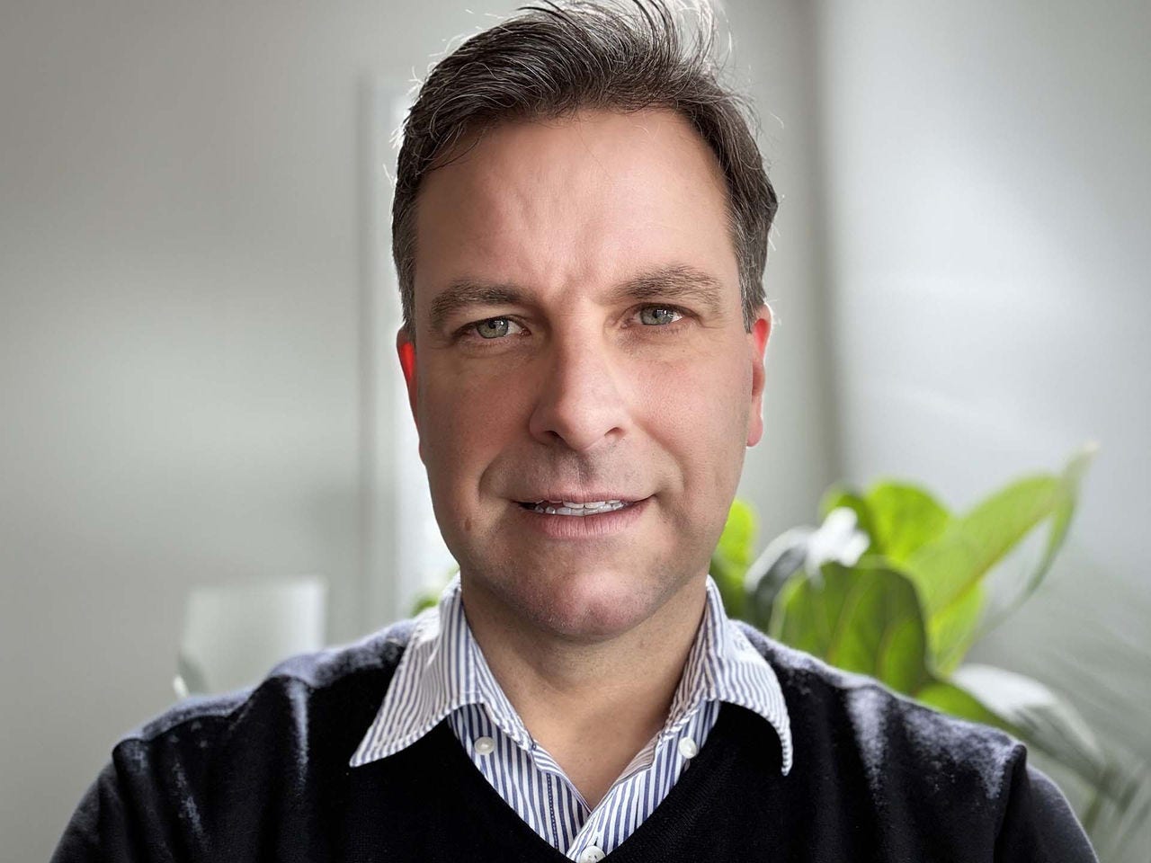 Associate Professor Ben van den Akker