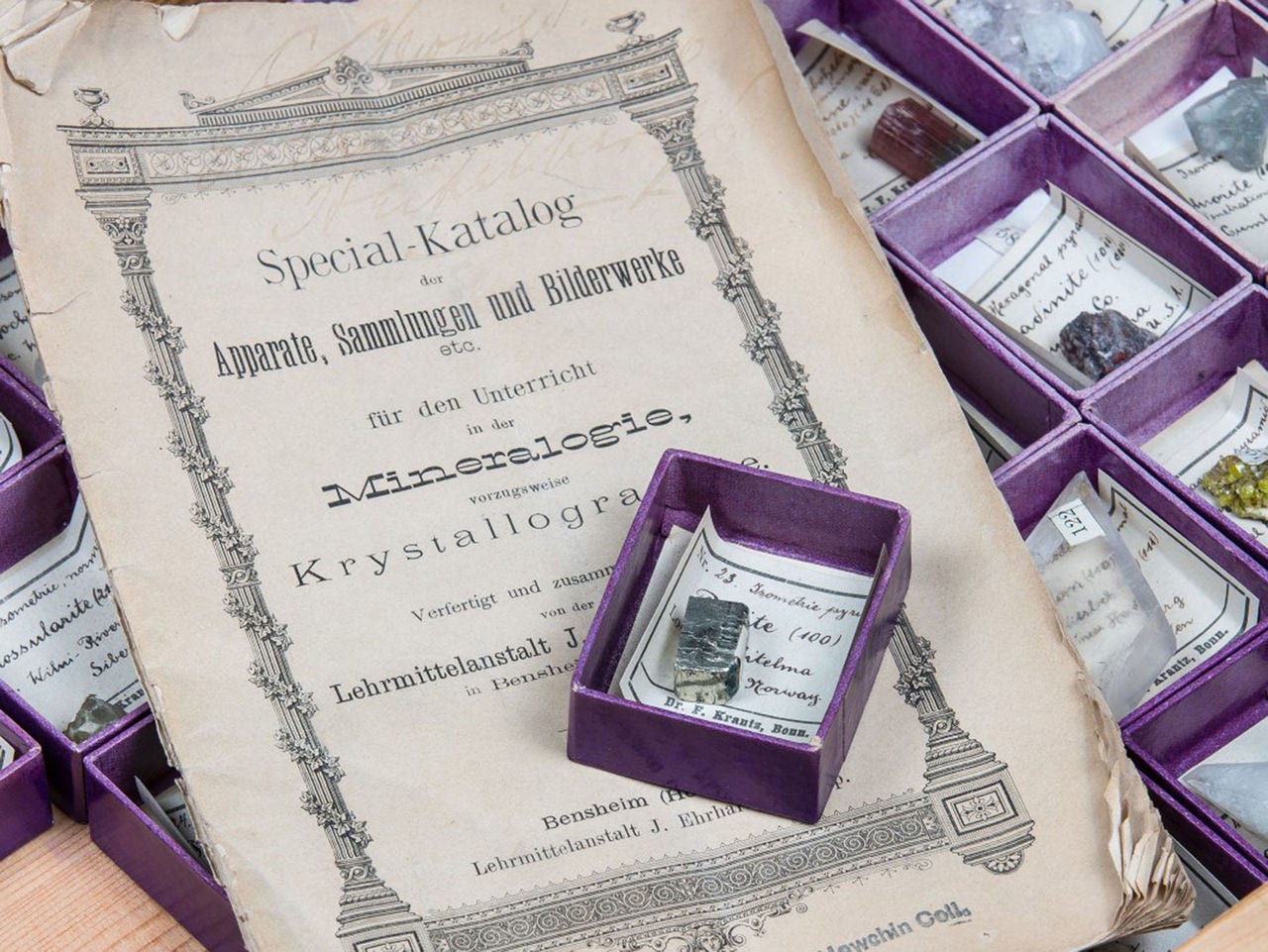 Prof. Walter Howchin’s minerology and crystallography specimen box c. 1890