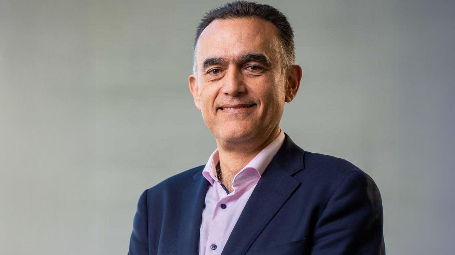 Professor Alberto Pardo