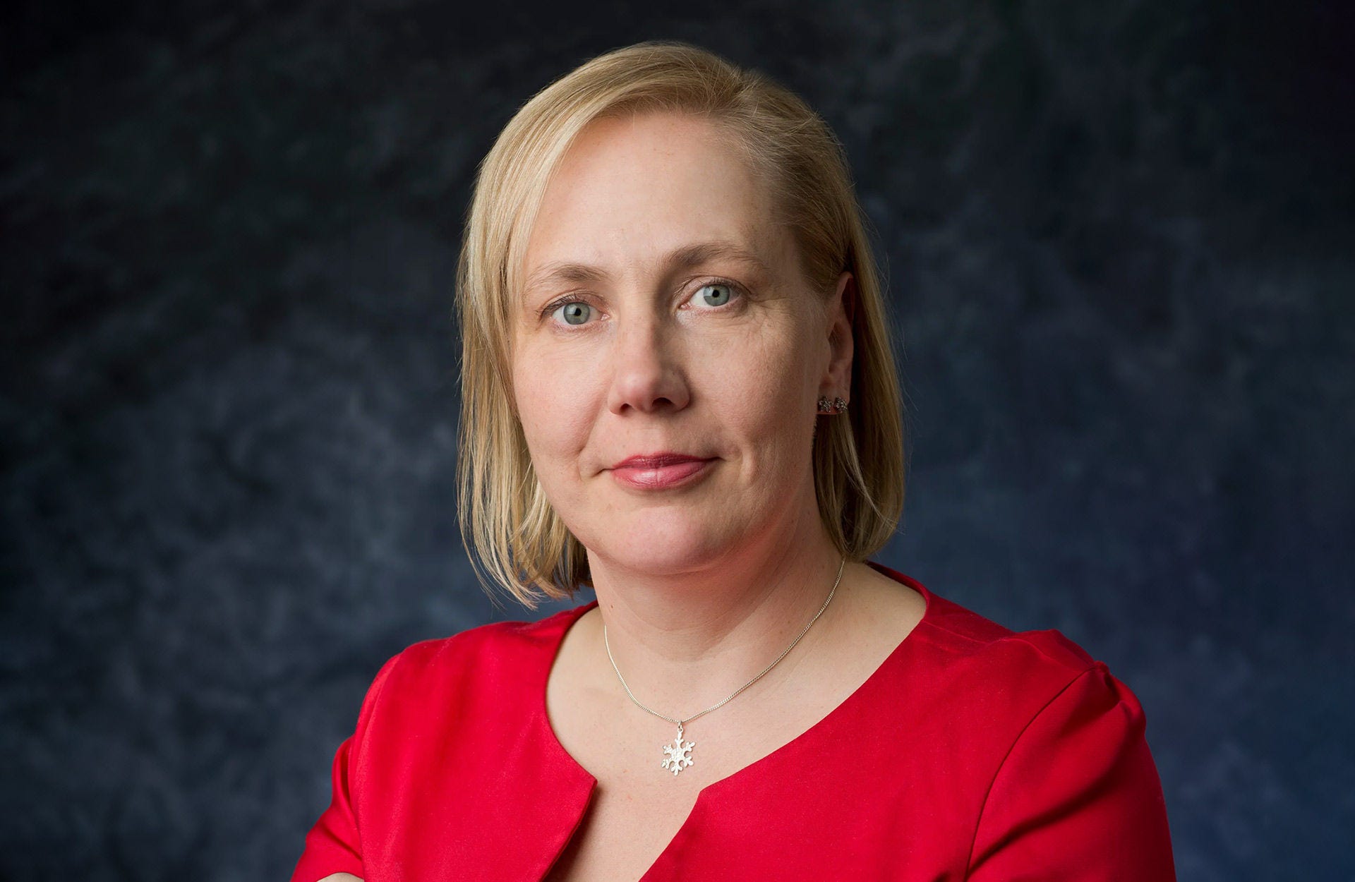 Professor Elina Hypponen