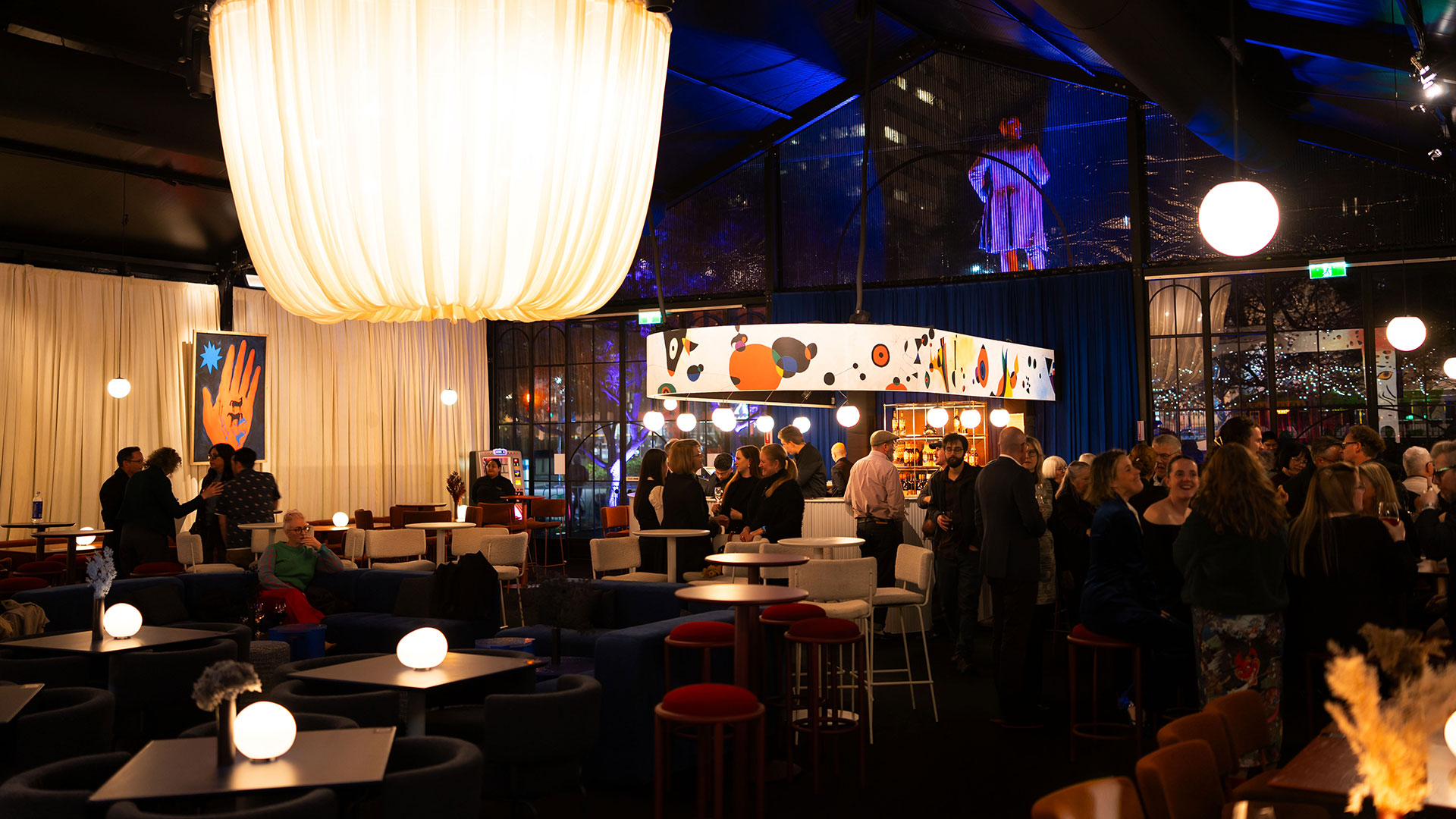 Lumen Bar