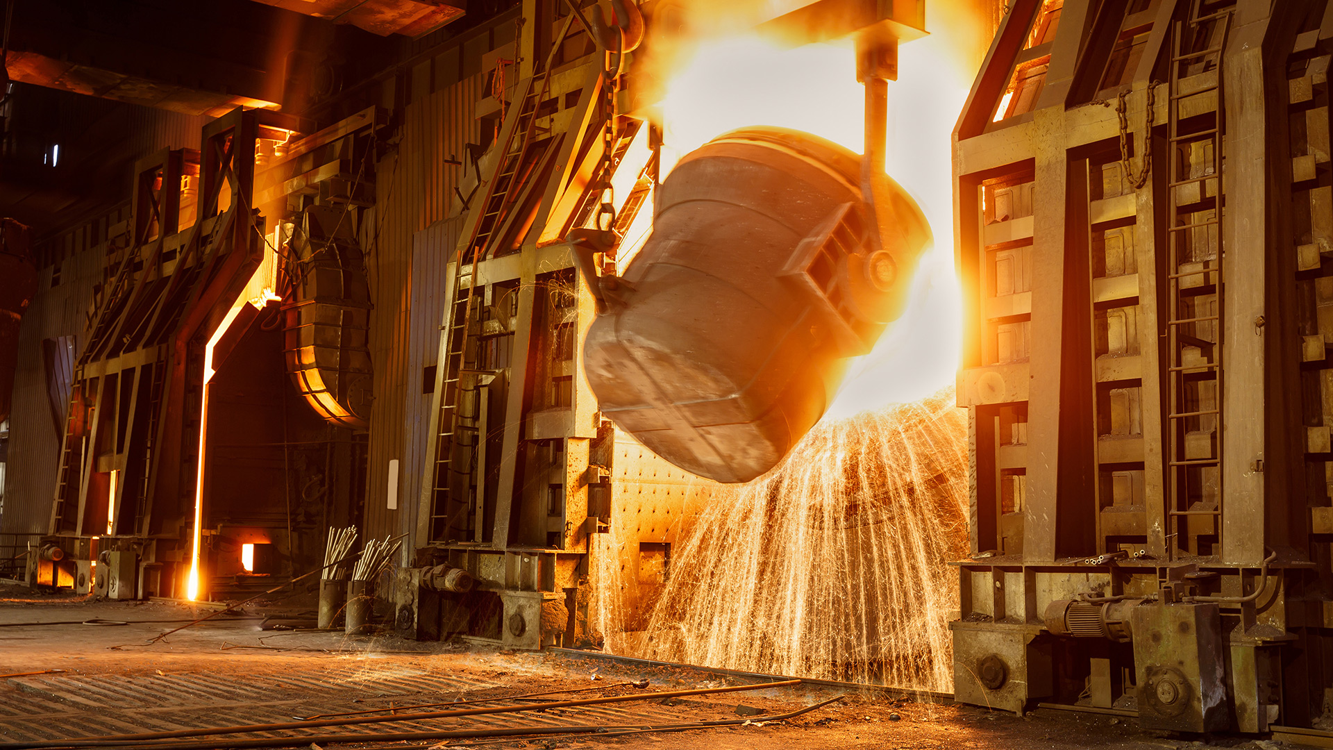 Metal smelting furnace in steel