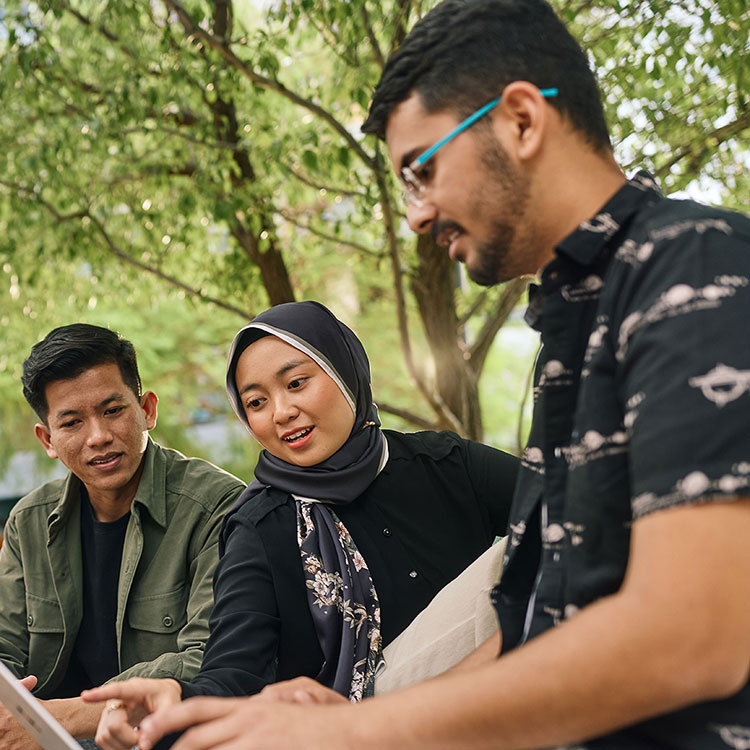 Scholarships & prizes