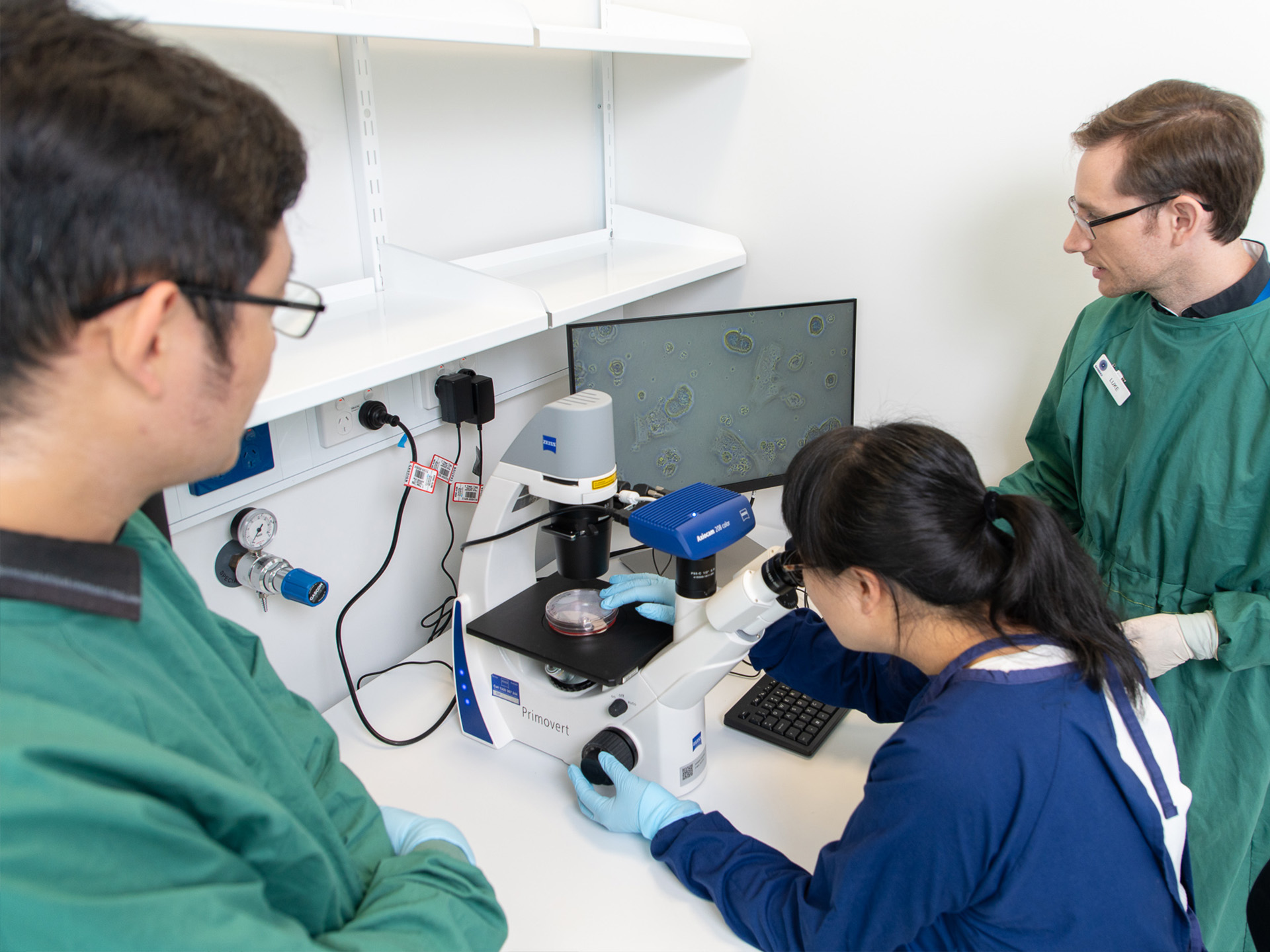SAiGENCI researchers in a lab