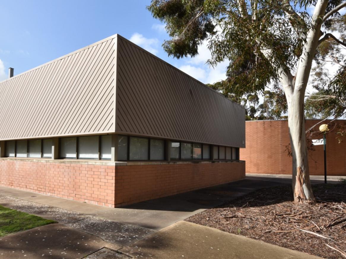 Facade of the Williams building at Roseworthy Campus