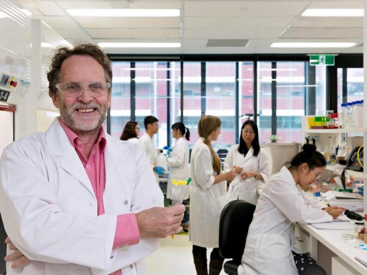 Prof Andrew Abell in Lab