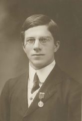 Ronald Alymer Fisher 1913