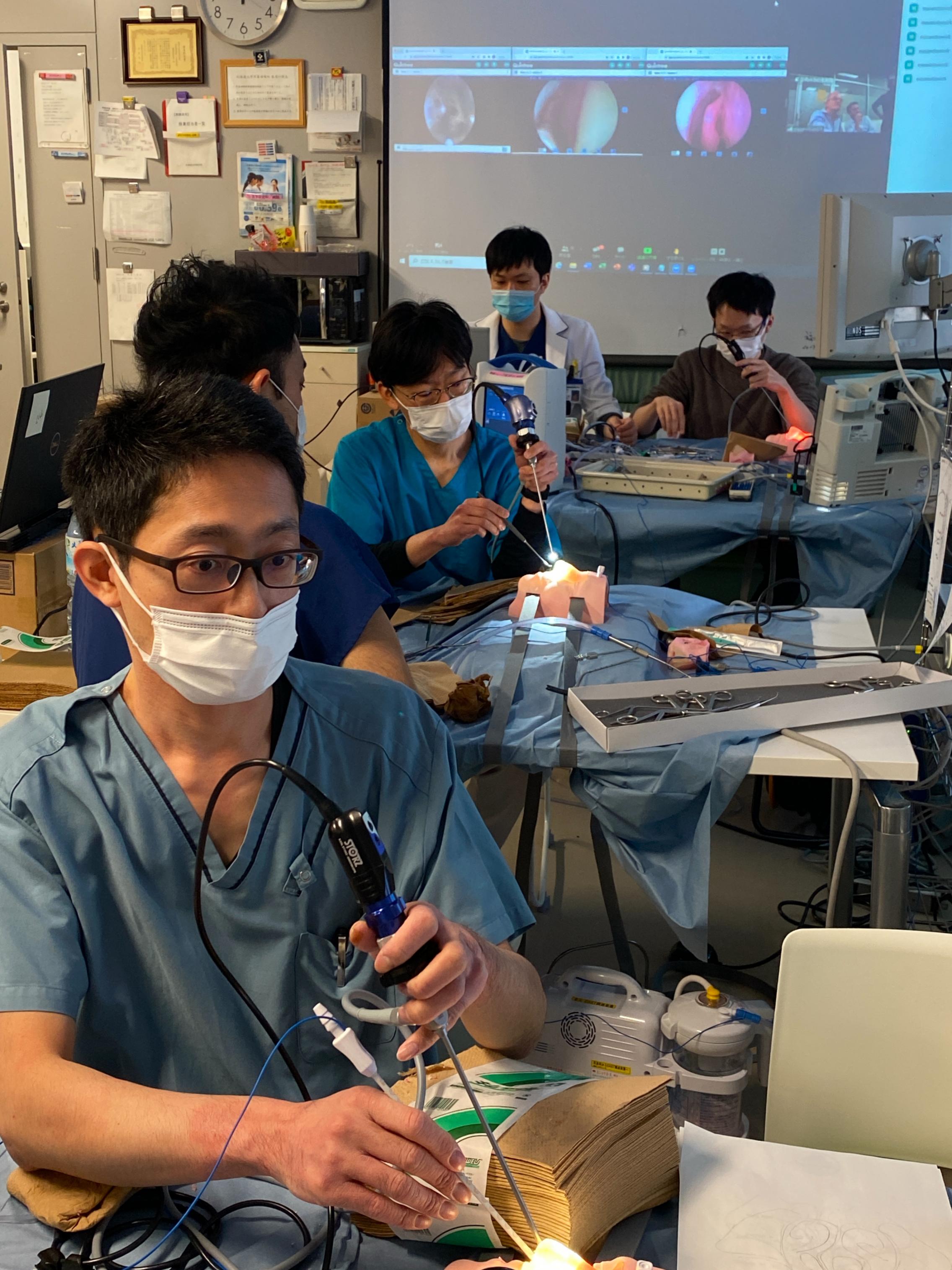 Surgeons undertaking training at Hokkaido University