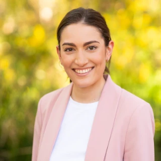 Profile of Miss Amy Almeida