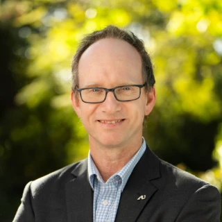 Profile of Prof Craig Williams