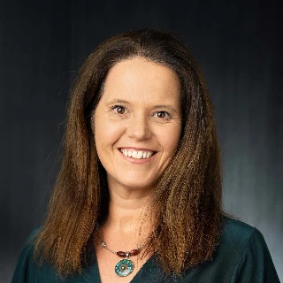 Profile of Prof Elizabeth Beckett