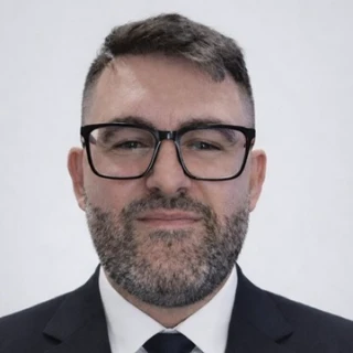 Profile of Dr Elvio Sinopoli