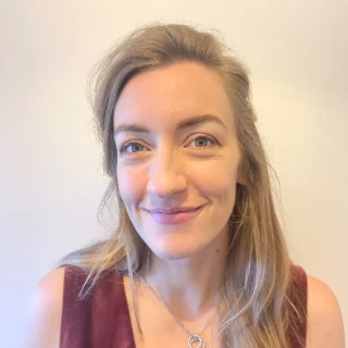 Profile of Dr Georgia Csortan