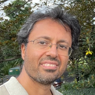 Profile of Dr Ilker Cingillioglu