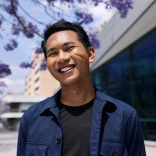 Profile of Mr James Avellanoza