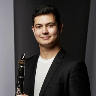 Profile of Mr Lloyd Van't Hoff
