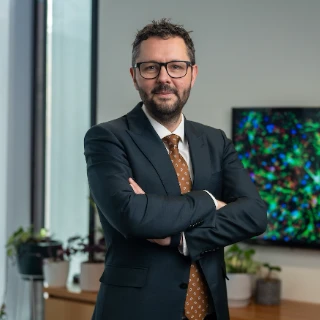 Profile of Prof Mark Hutchinson