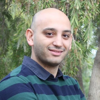 Profile of Dr Reza Hassanli