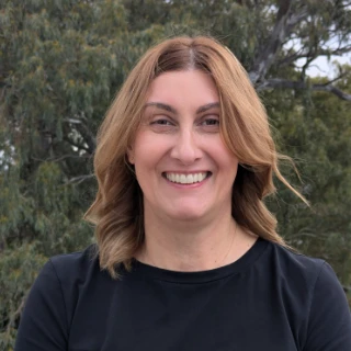 Profile of Dr Vicki Mavrakis