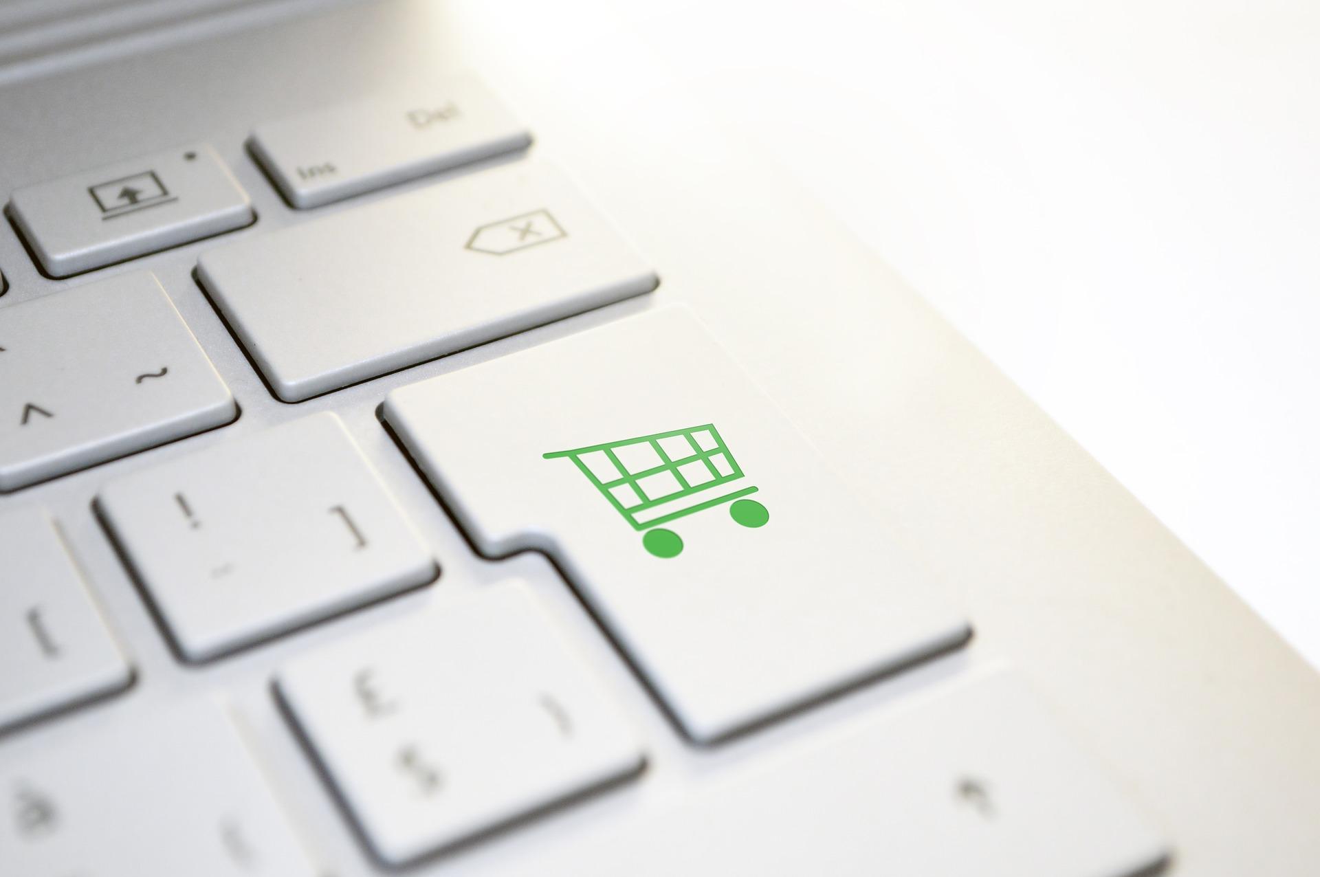 online shopping icon on keyboard