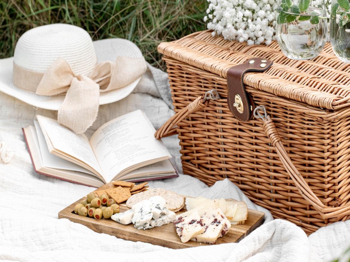 A picnic set-up.