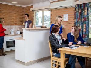 Roseworthy Residential College students sign up to live on campus for the academic year. Accommodation provides individual bedrooms with shared bathrooms and kitchenettes.